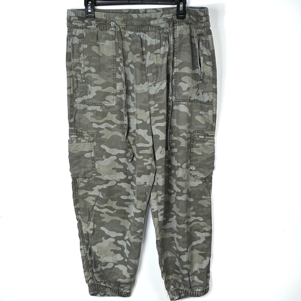American Eagle Camo High Waist Drawstring Jogger PantsAmerican Eagle Size XL - Picture 1 of 8